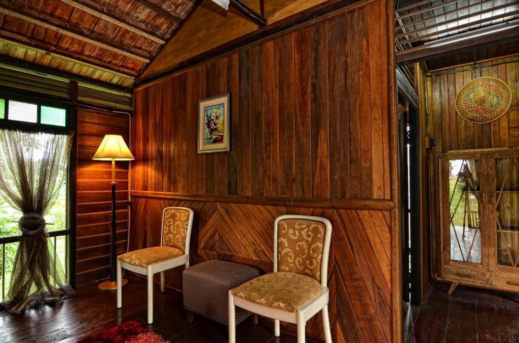 Oyo Home 90745 Desa Balqis Beach Resort Malacca Exterior photo