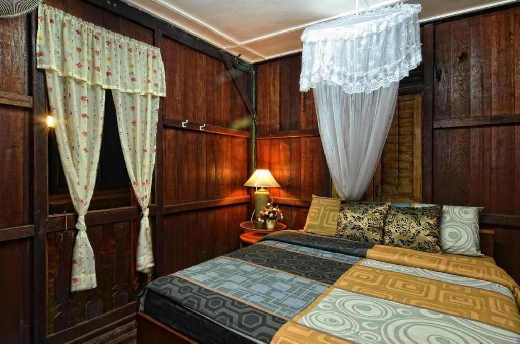 Oyo Home 90745 Desa Balqis Beach Resort Malacca Exterior photo